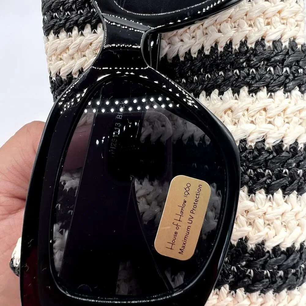 HOUSE OF HARLOW 1960 Womens Black Sunglasses with Case